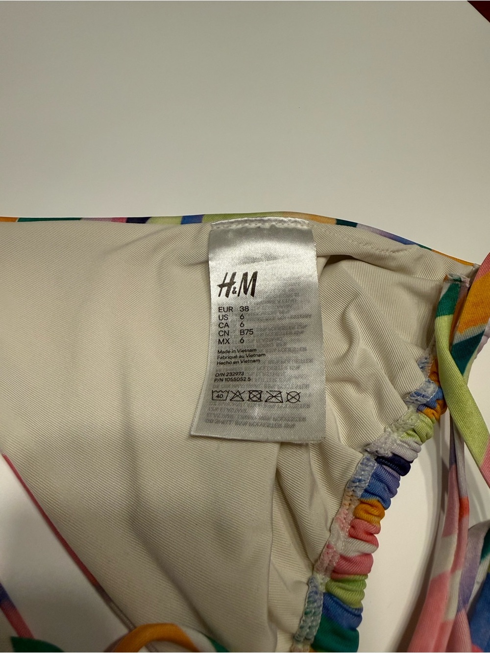 H&M x Kehlani Multicolor Wave Abstract Print String Bikini Set | Size 6 - Picture 9 of 11